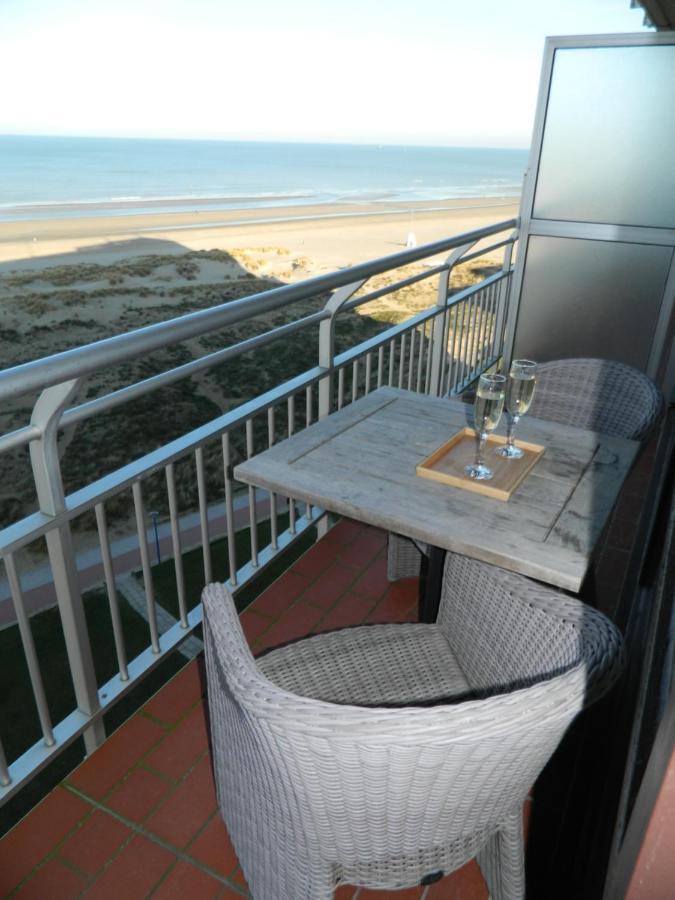 Apartamento Schoonzicht Oostduinkerke Exterior foto